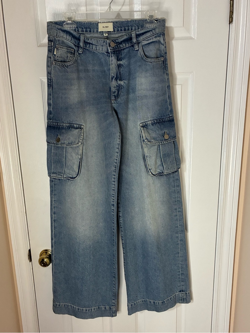 DL 1961 Women’s Zoie Low Rise Wide Leg Cargo Denim Pants